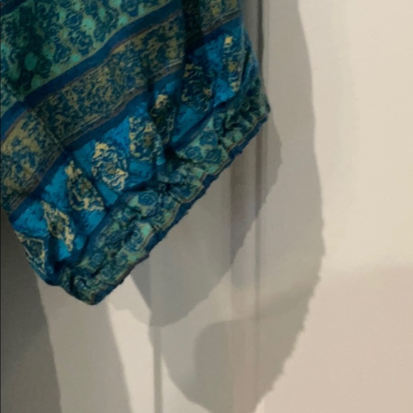 Pretty tunic top - Picture 3 of 3